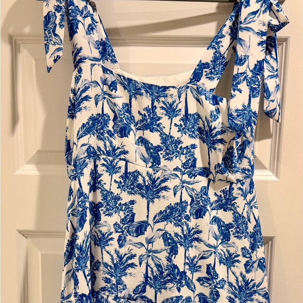 Gianni Bini Blue and White Tropical Dress